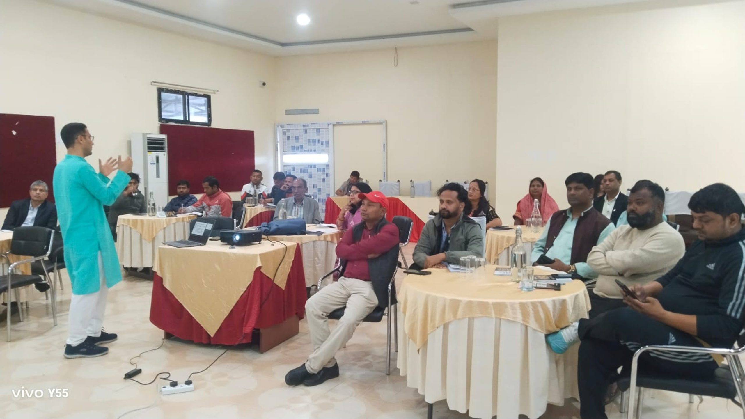 सरोकारवालालेभने- “यसकारण महँगिँदो राजनीति, कमजोर हुँदै सहभागिता”