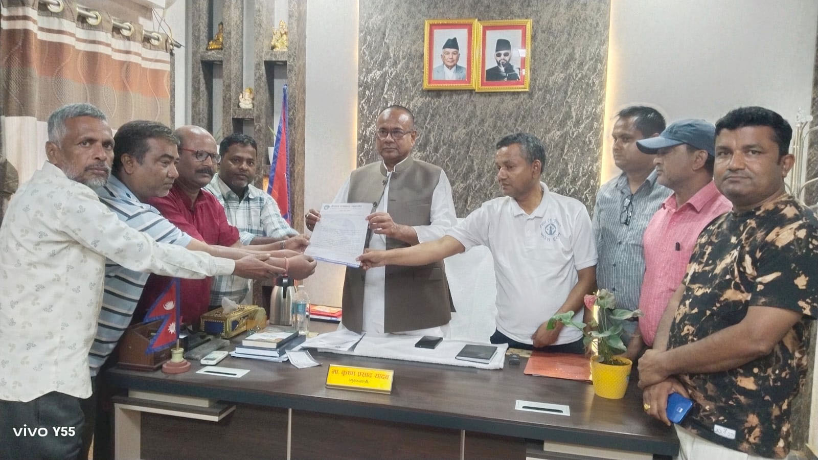 सरकारी विज्ञापन नीतिविरुद्ध मधेश सरकारलाई ज्ञापन